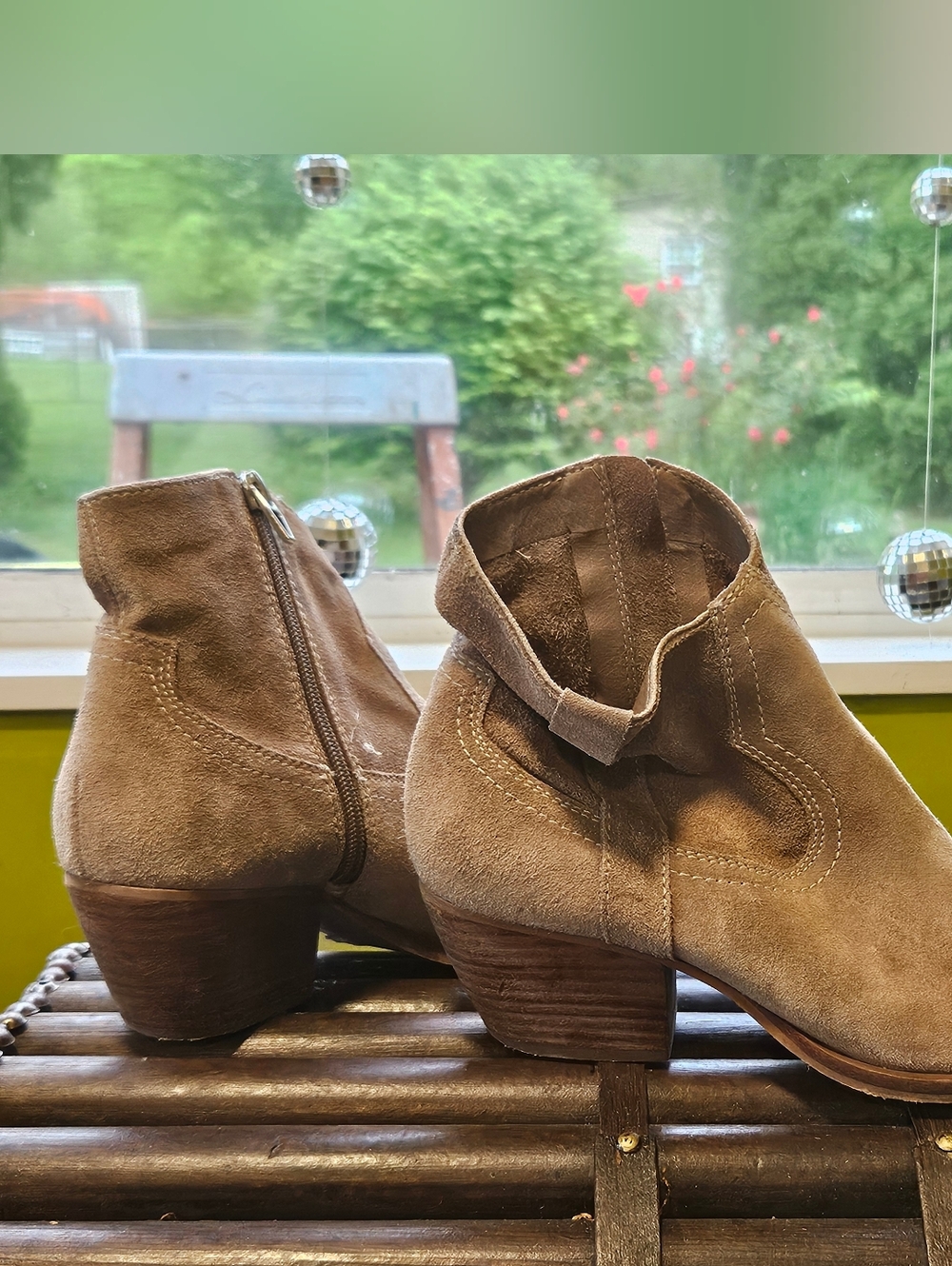 Dolce Vita Silma Tan Suede Ankle Booties Size 9